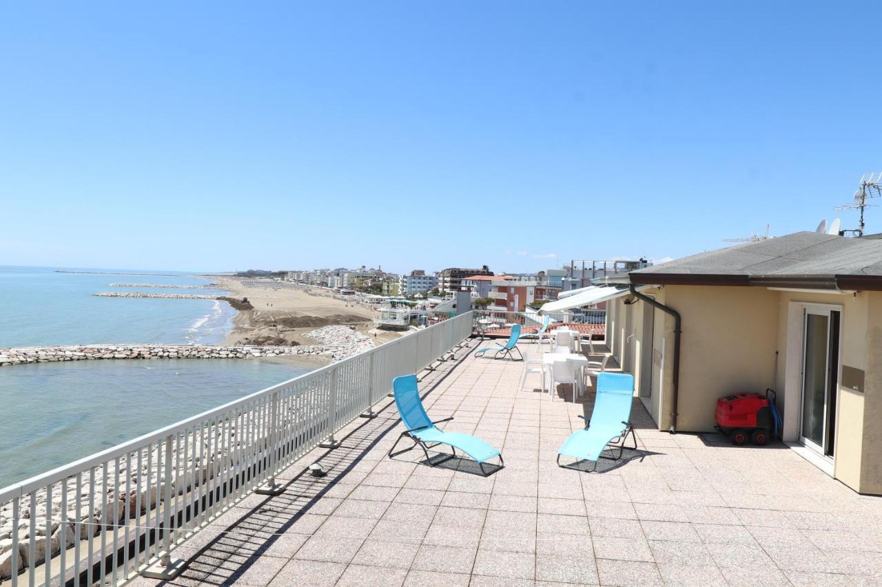 Appartement Penthouse Attico Mara à Caorle Extérieur photo