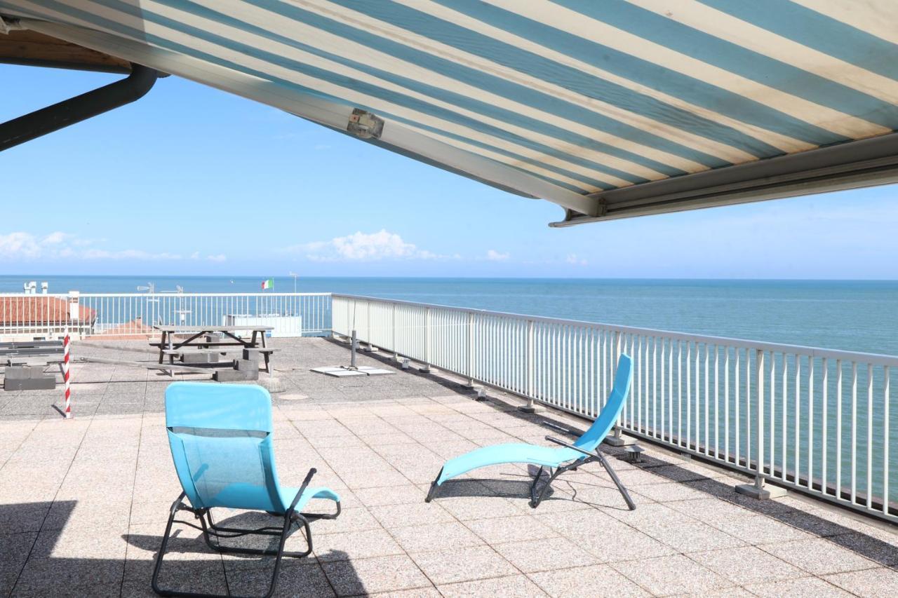 Appartement Penthouse Attico Mara à Caorle Extérieur photo