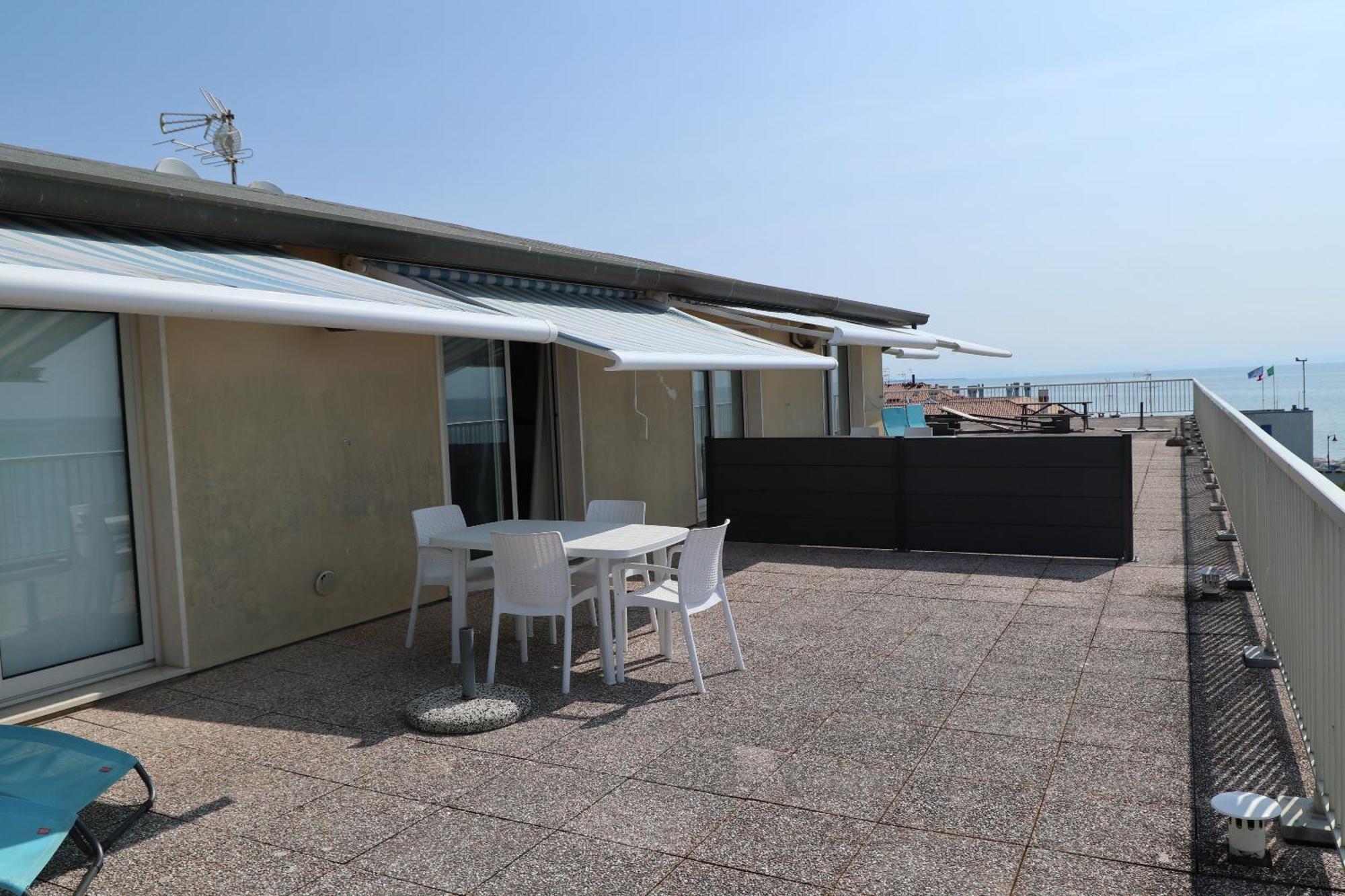 Appartement Penthouse Attico Mara à Caorle Extérieur photo